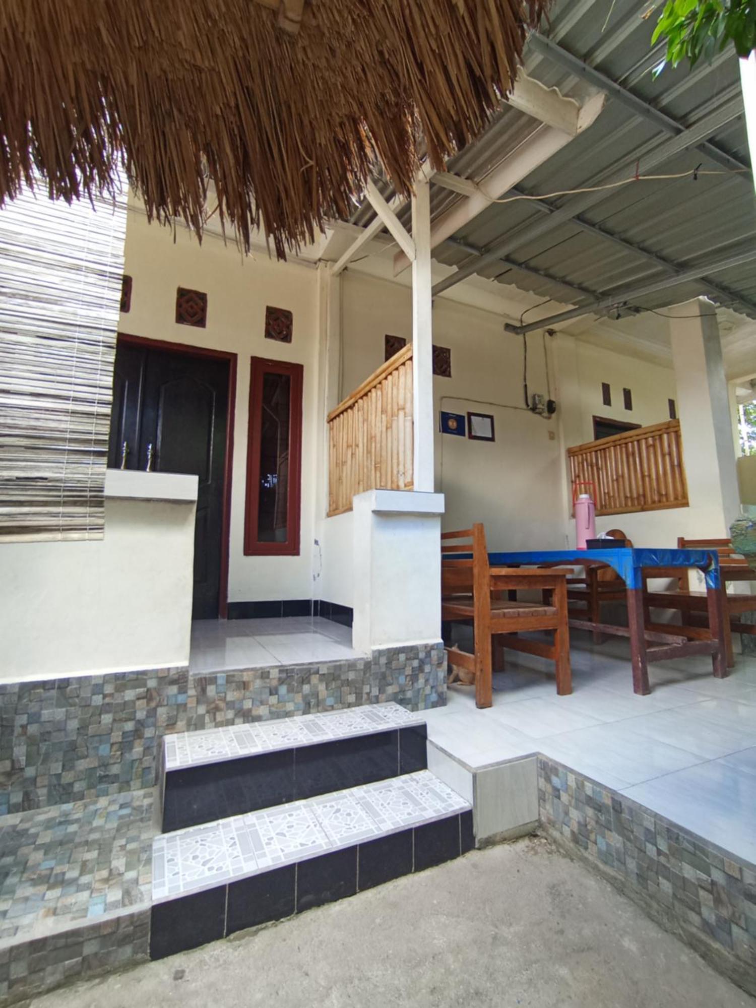 Pedek Homestay プラヤ エクステリア 写真