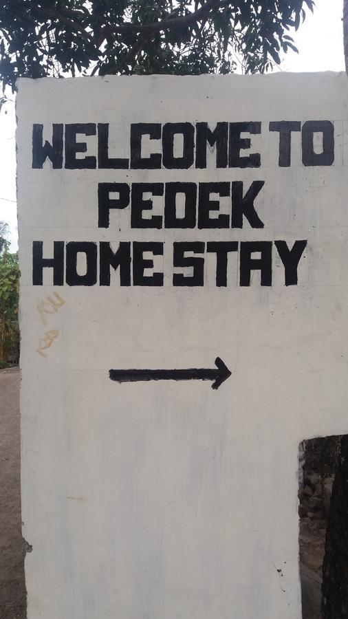 Pedek Homestay プラヤ エクステリア 写真